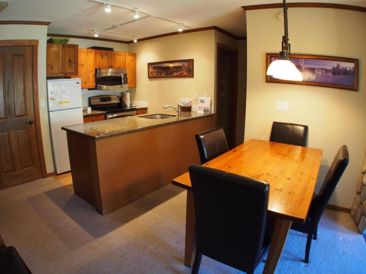 Fireside Lodge #409 By Bear Country Sun Peaks Buitenkant foto